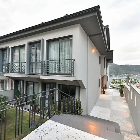 Bliss Loft 아파트호텔 페티예