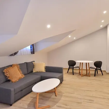 Bliss Loft Apartmanhotel 4*